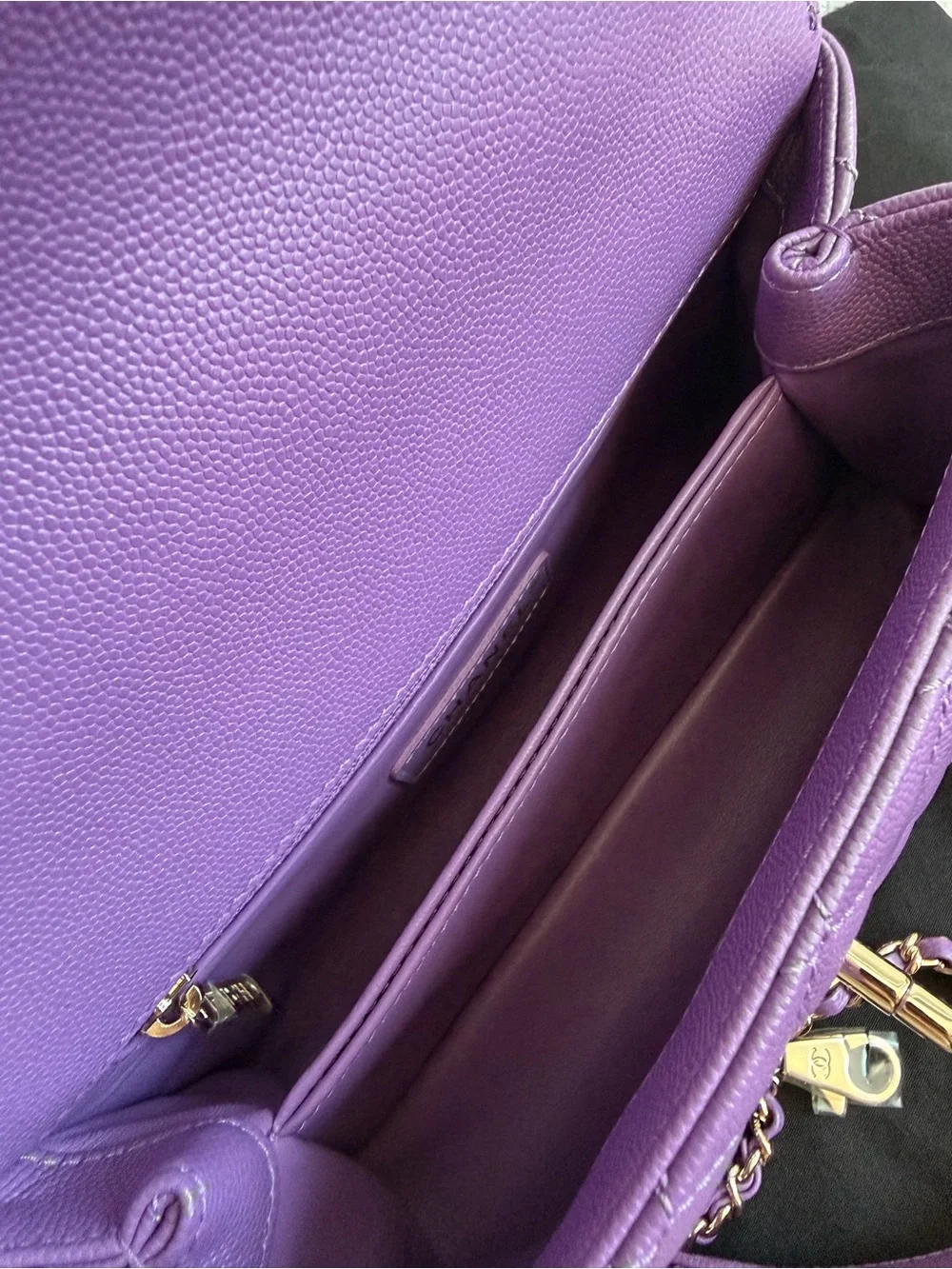 NEW w/ Receipt CHANEL 22P Purple Violet Caviar Light GHW Small Coco Handle Flap
